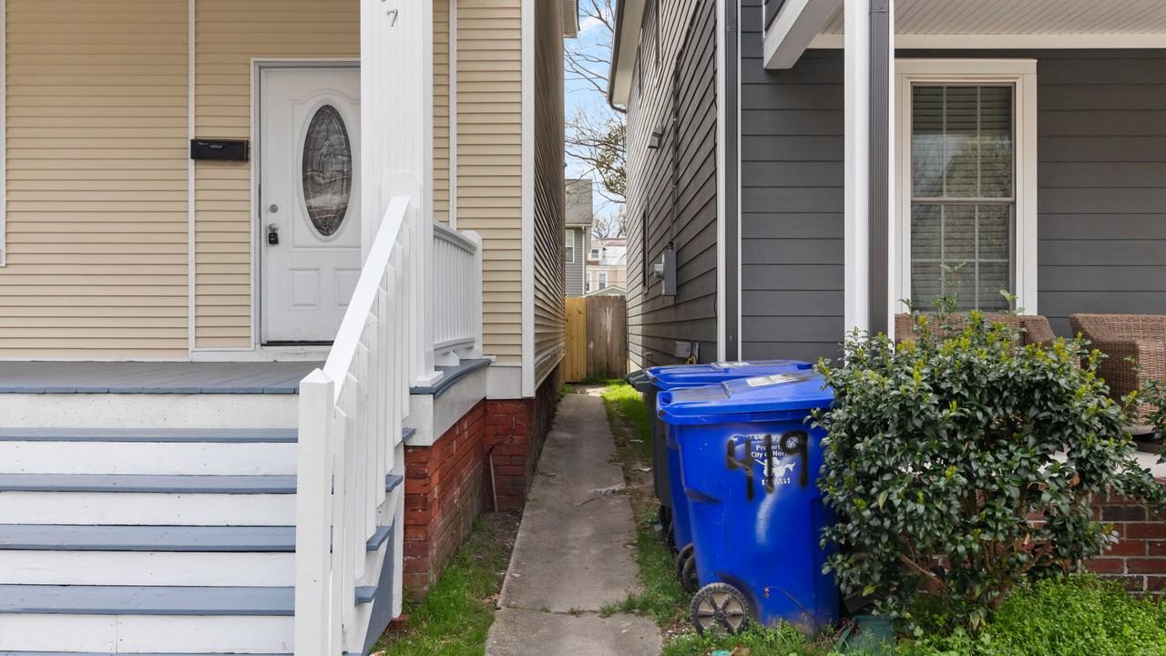 417 W 30th St #1 - Photo 3 of 41