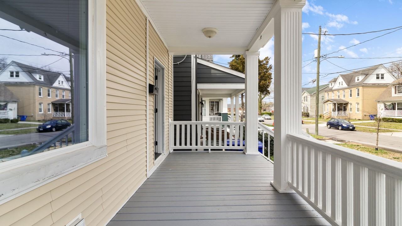 417 W 30th St #1 - Photo 4 of 41