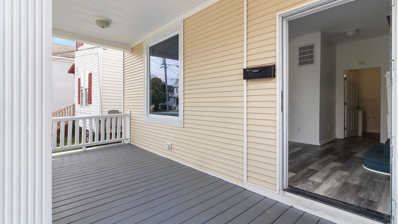 417 W 30th St #1 - Photo 5 of 41