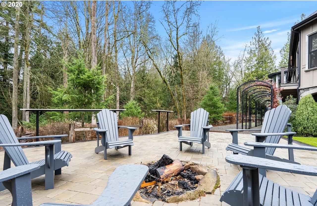 9646 Sw Carmina Ln #1 - Photo 5 of 25