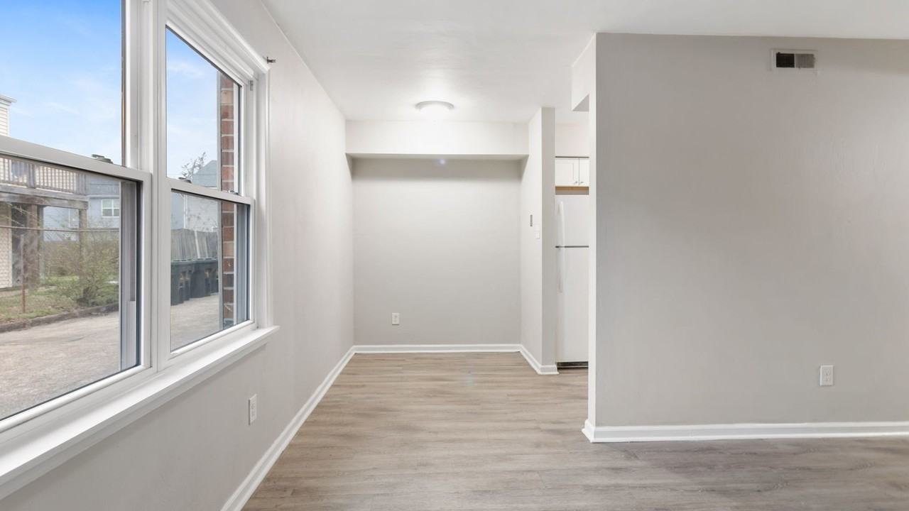 540 Ashlawn Drive - Photo 5 of 30