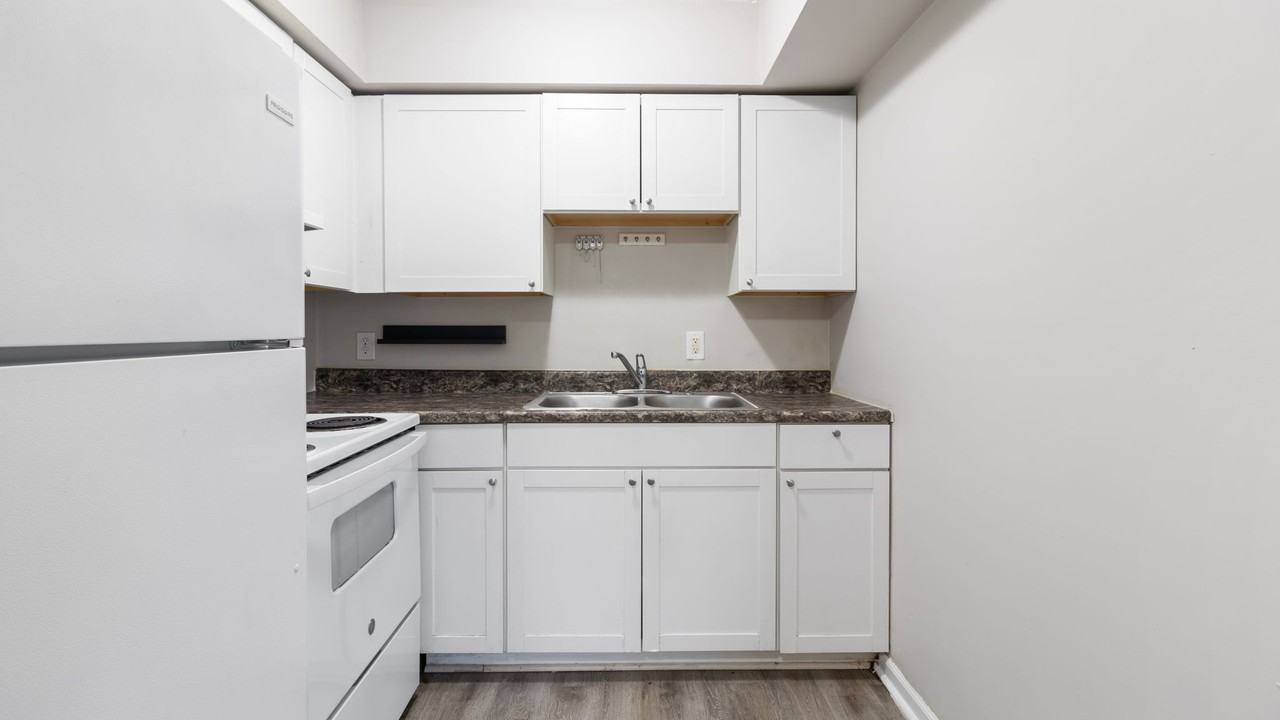 540 Ashlawn Drive - Photo 7 of 30