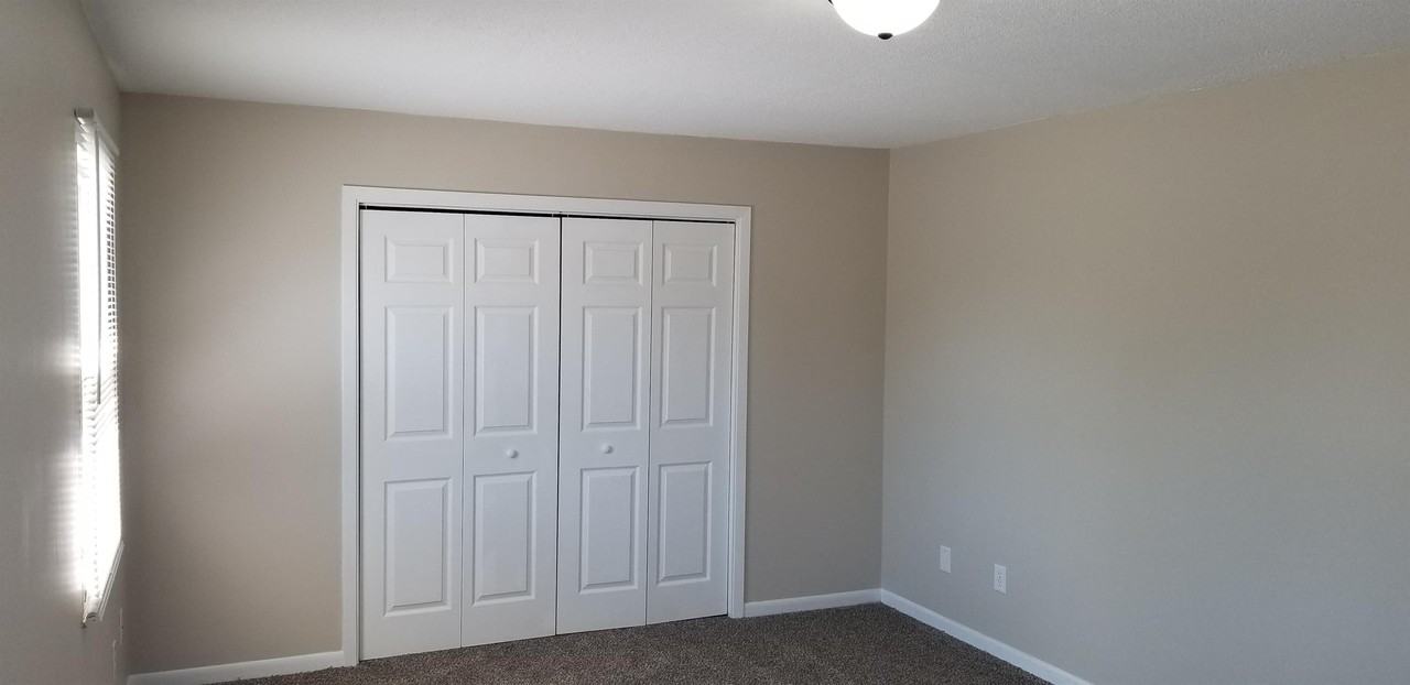 164 Biggs Street - Photo 6 of 11