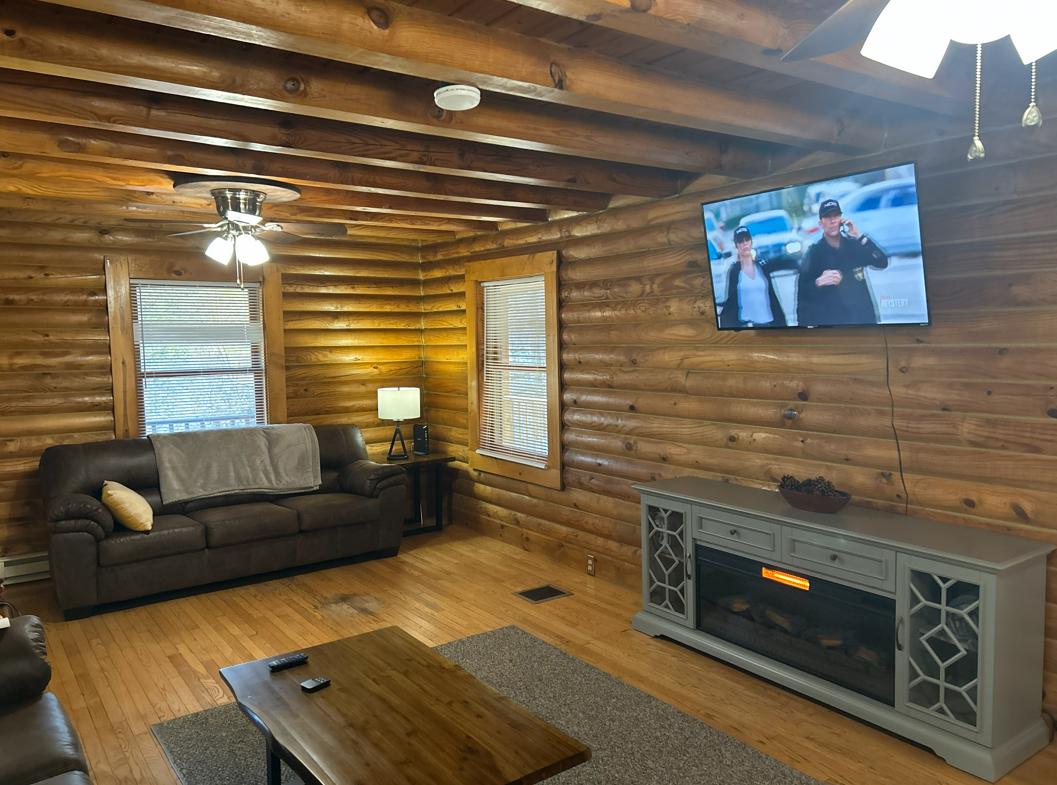 573 Centre St #1 - Photo 6 of 13