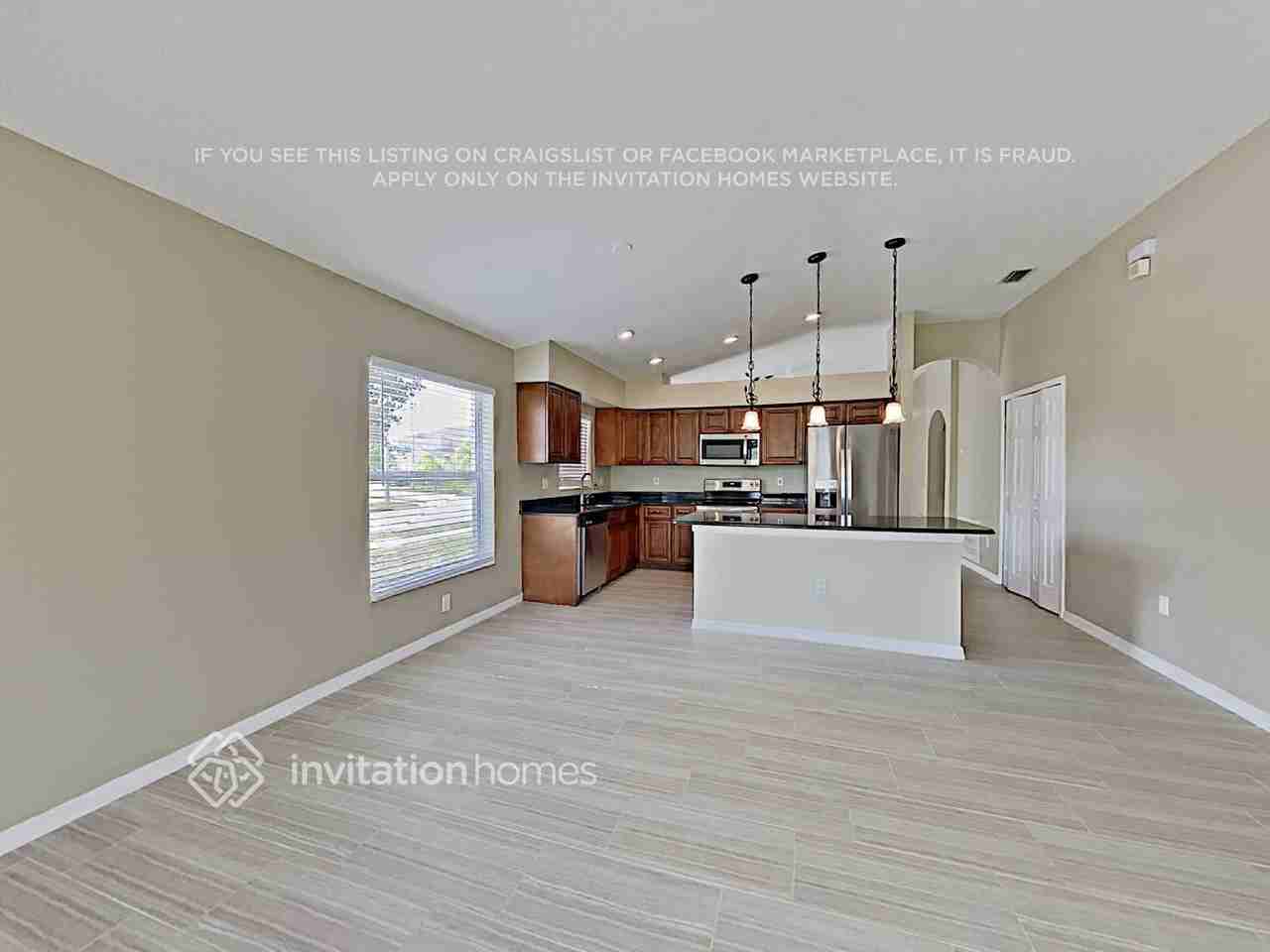 12014 Hampshire Field Ct - Photo 7 of 17