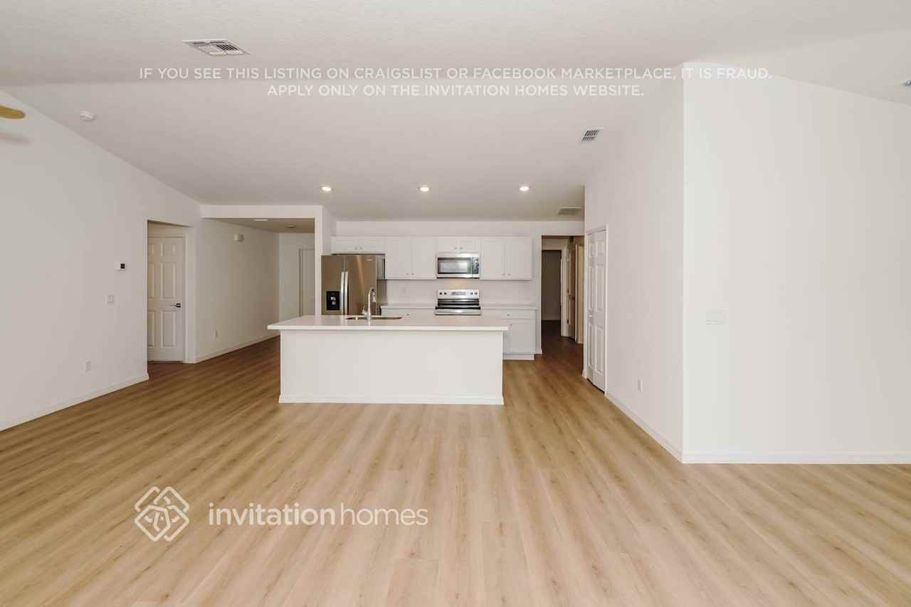 47 Pineland Ln - Photo 3 of 16