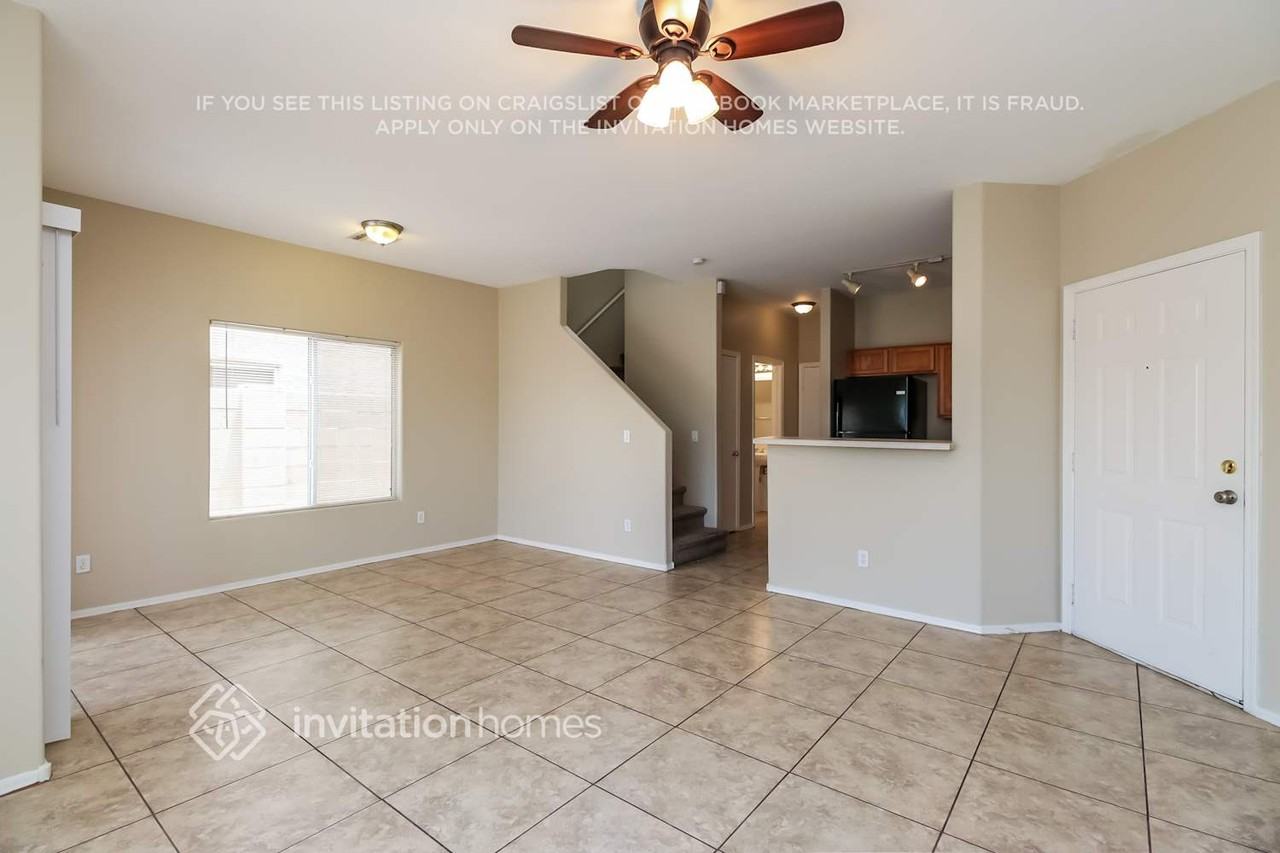 3718 W Oregon Ave - Photo 4 of 19