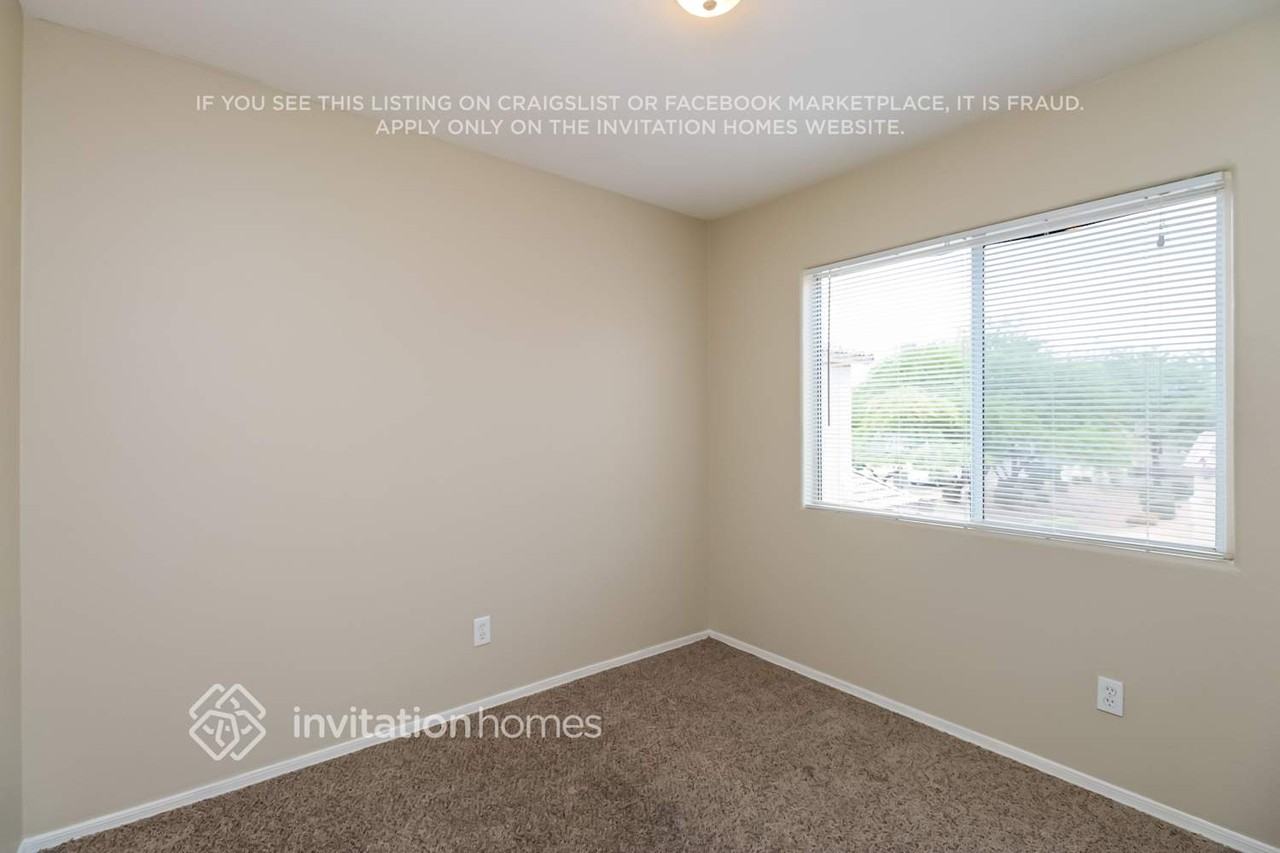 3718 W Oregon Ave - Photo 7 of 19