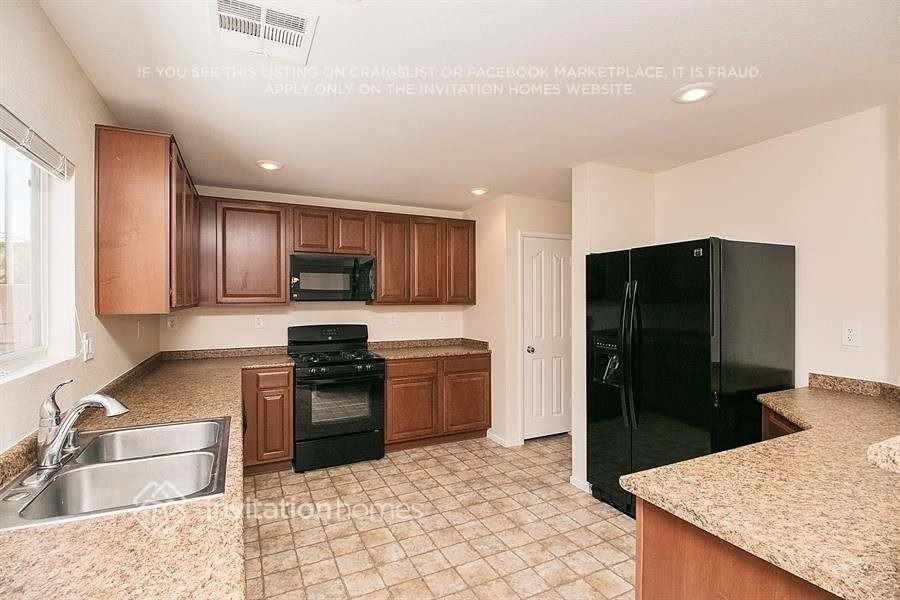 9238 Wild Stampede Ave - Photo 6 of 21