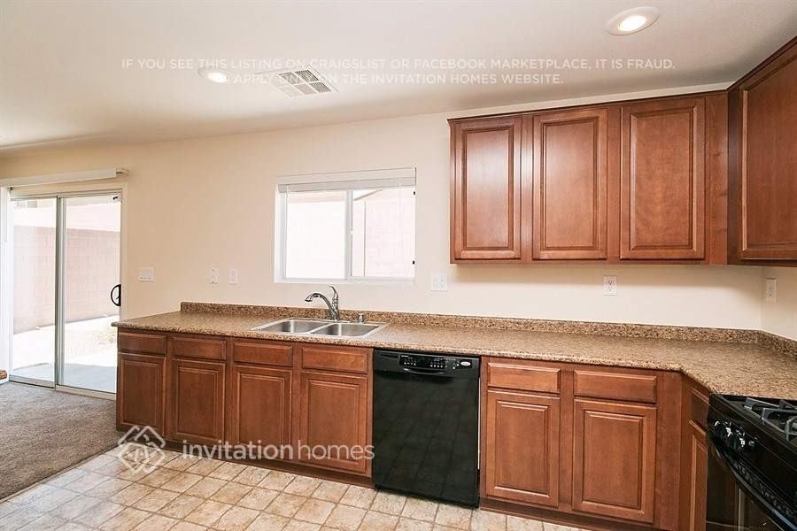 9238 Wild Stampede Ave - Photo 7 of 21