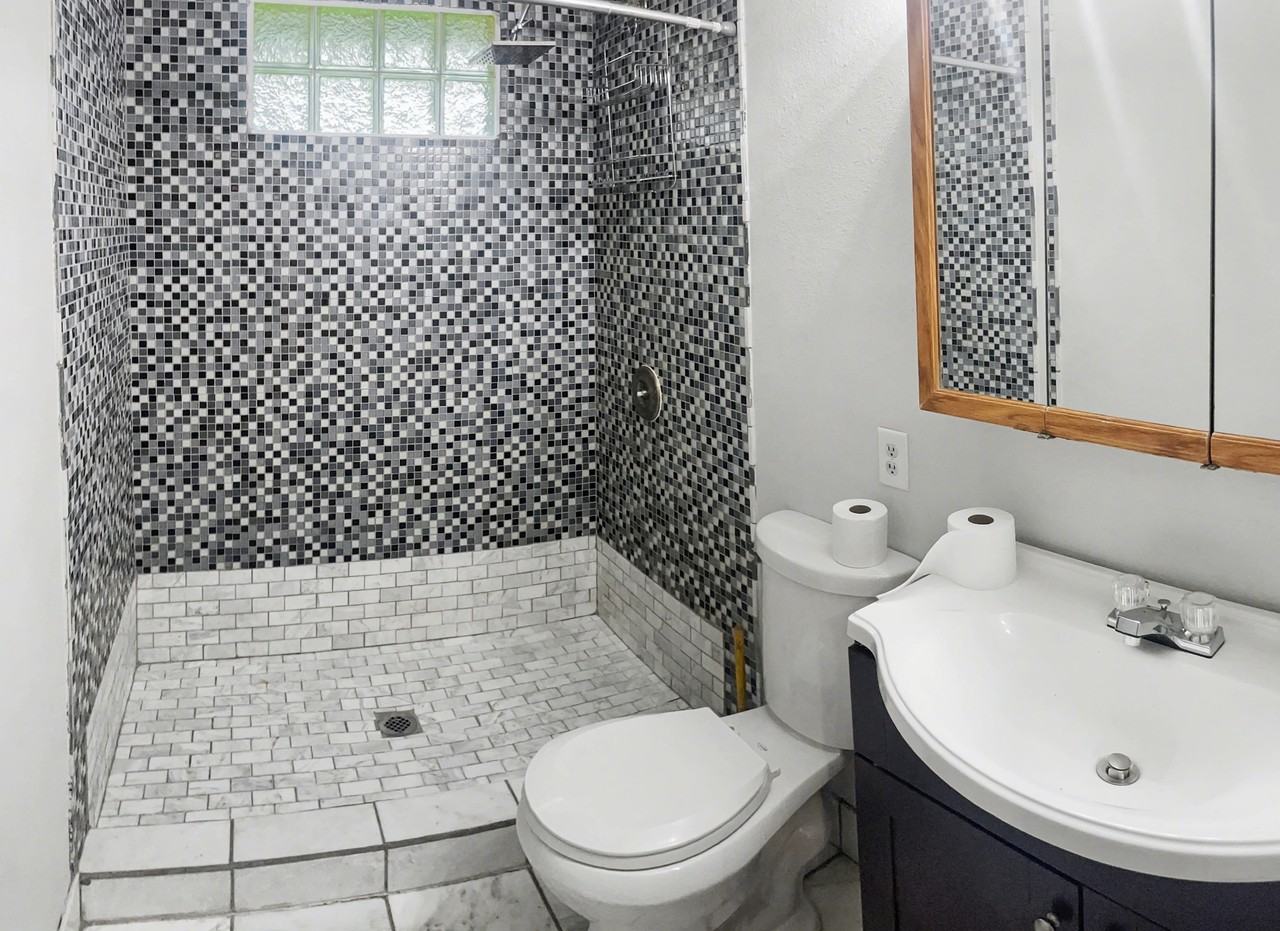 9324 Kavik St #1 - Photo 5 of 10