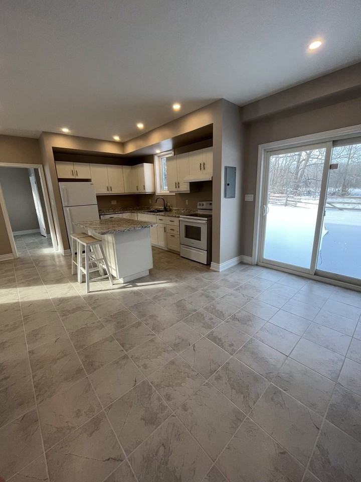 10526 Fourth Line Nassagaweya - Photo 3 of 24