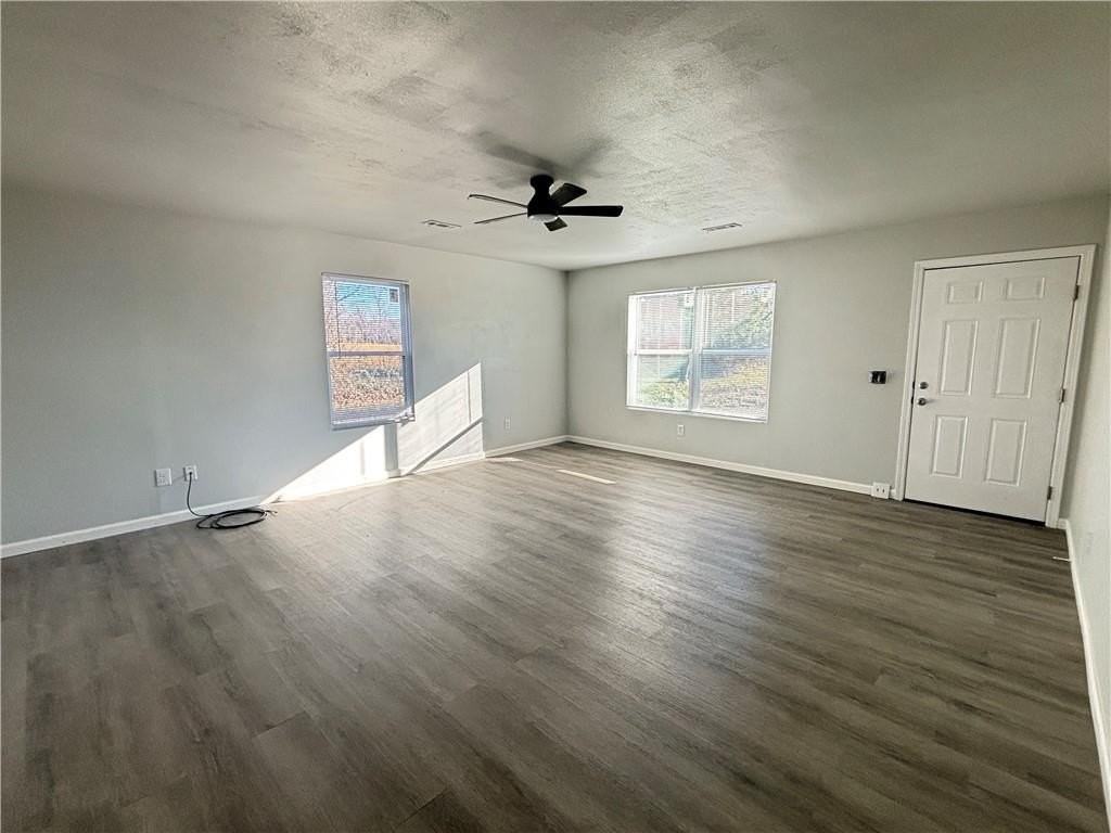 2101 W Roselawn St - Photo 7 of 16