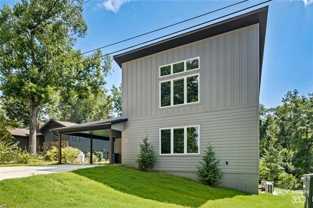 5 Blandford Ln - Photo 1 of 1