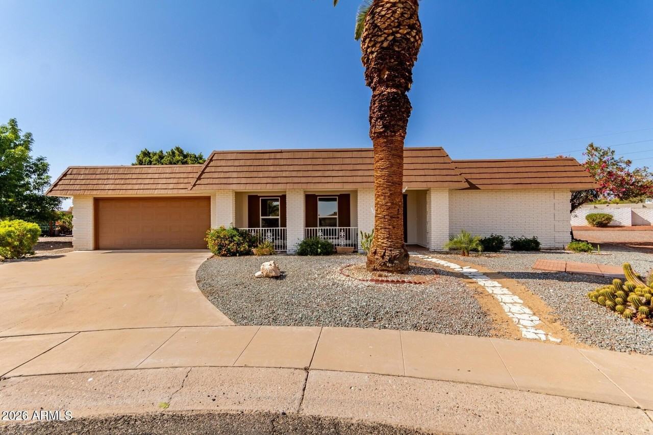 16853 N Meadow Park Dr - Photo 3 of 35