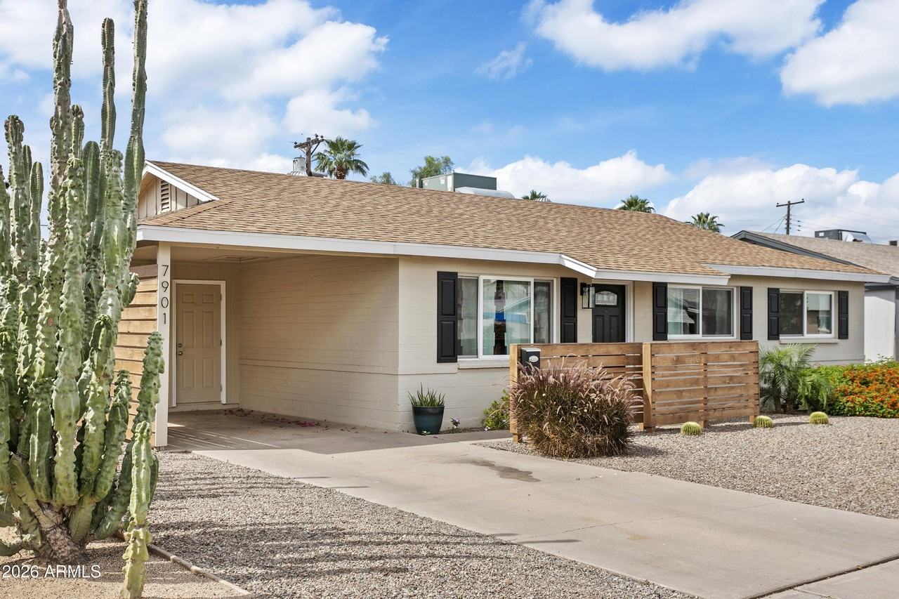 7901 E Loma Land Dr - Photo 3 of 30