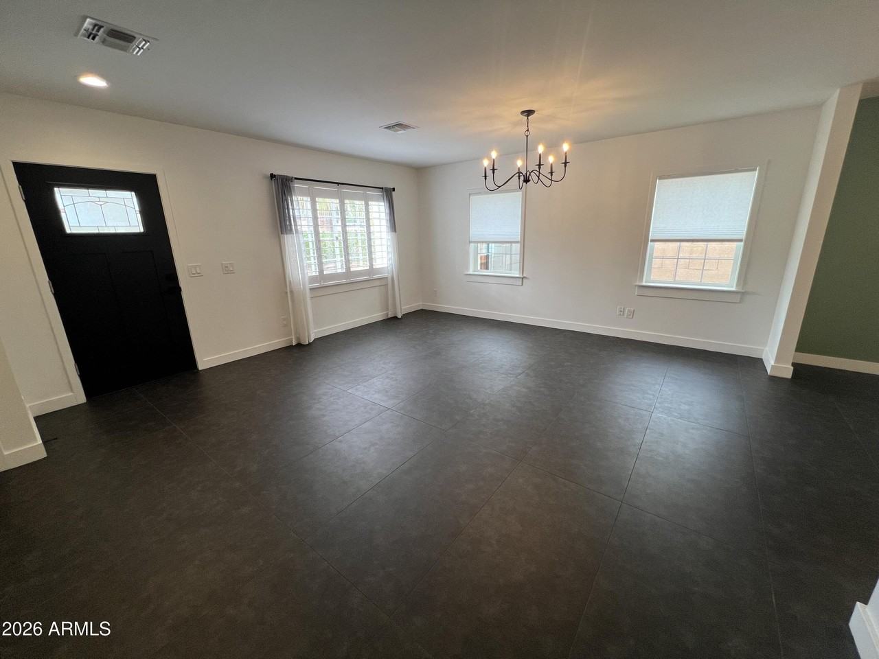 2721 N 10th St - Photo 4 of 37