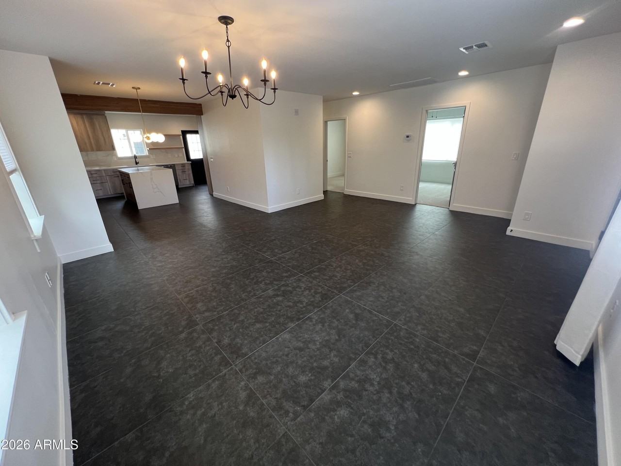 2721 N 10th St - Photo 6 of 37