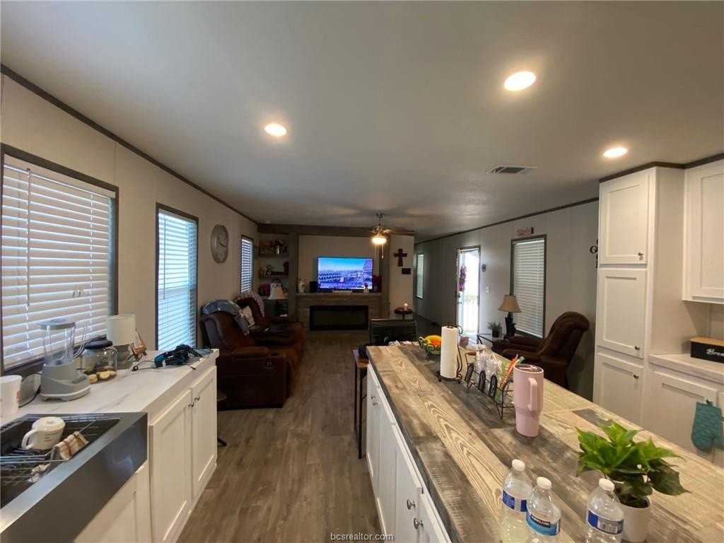 107 Ridgeview - Photo 4 of 15