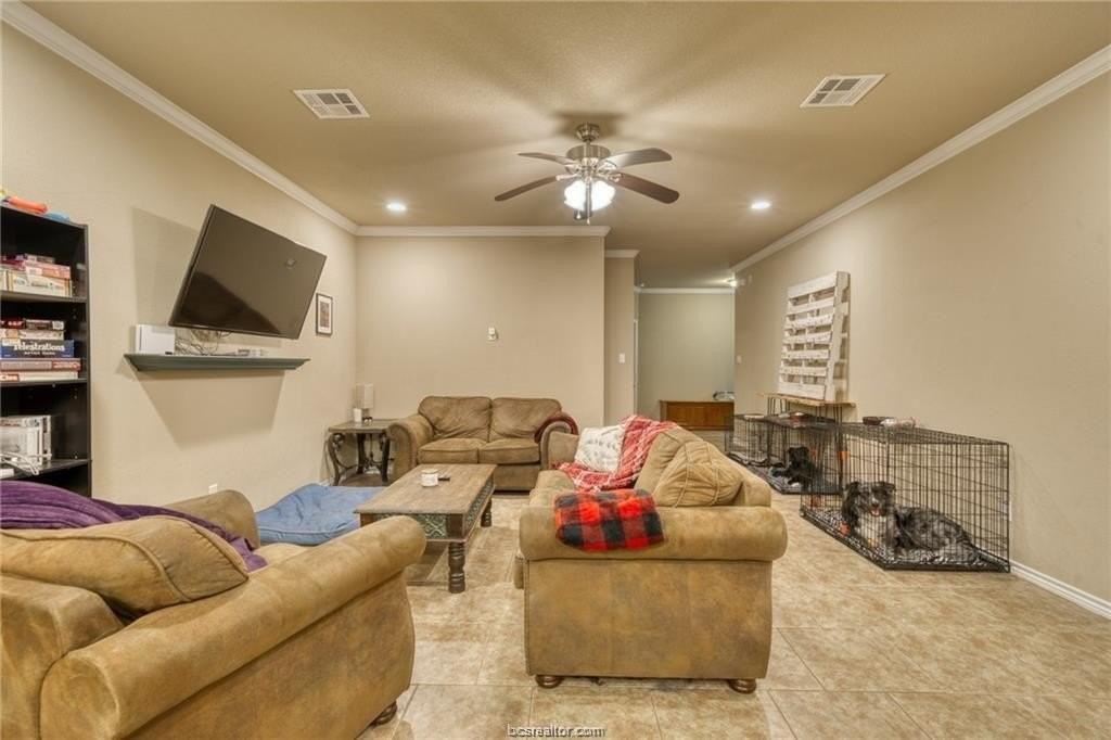 3114 Claremont Dr - Photo 7 of 25