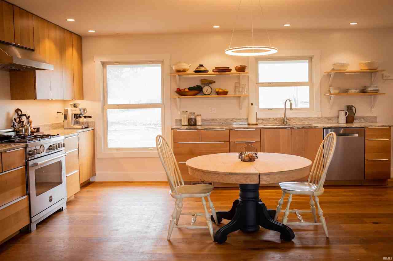 5325 S Fairfax Rd - Photo 2 of 9