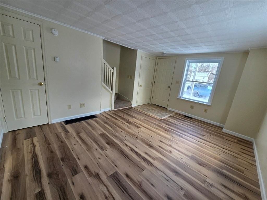 252A Allen St - Photo 7 of 23