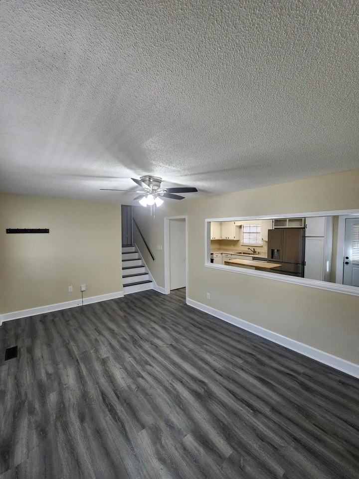 4558 Lee Dr Nw - Photo 5 of 23