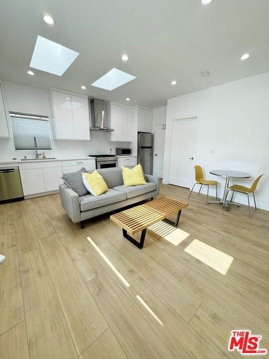 2650 Tilden Ave - Photo 2 of 15