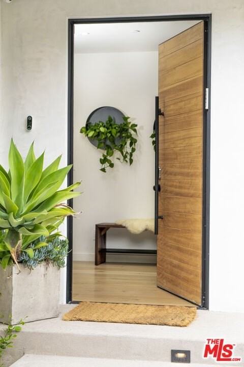 823 S Sierra Bonita Ave - Photo 3 of 47