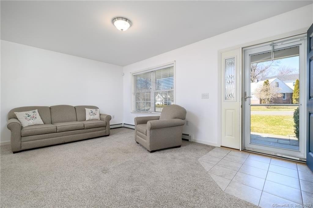 217 Highlawn Rd - Photo 4 of 27