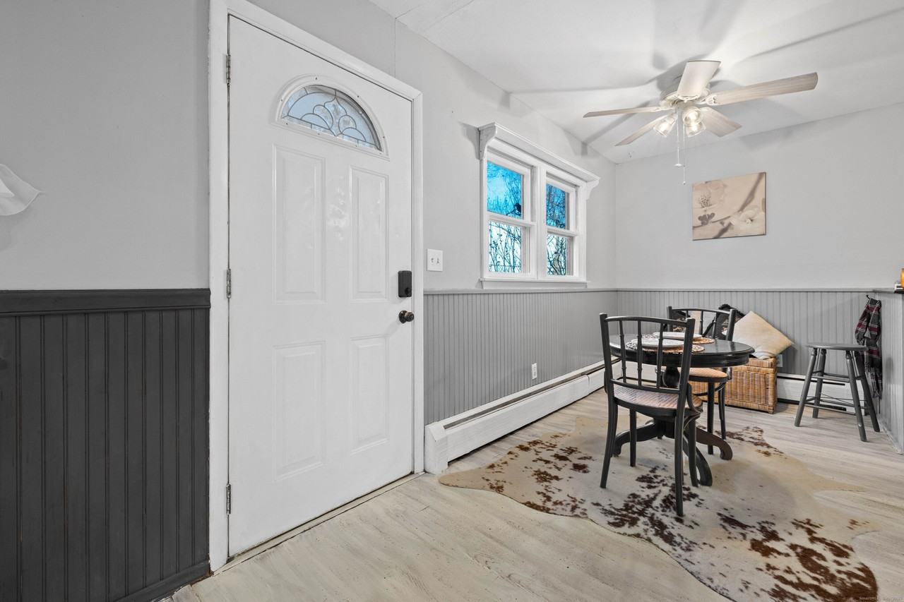 15 Egypt Ln - Photo 6 of 40