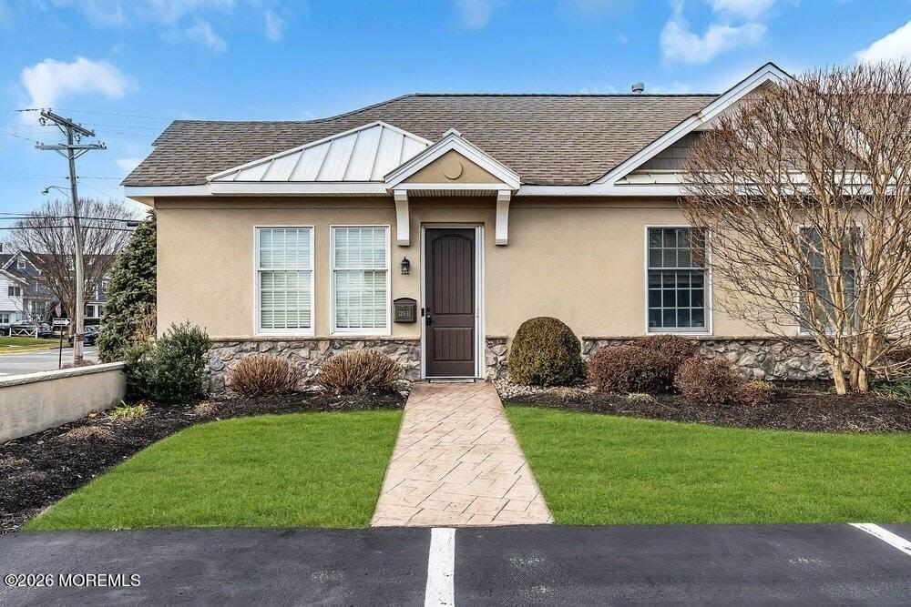 120 10th Ave #11 - Photo 2 of 30