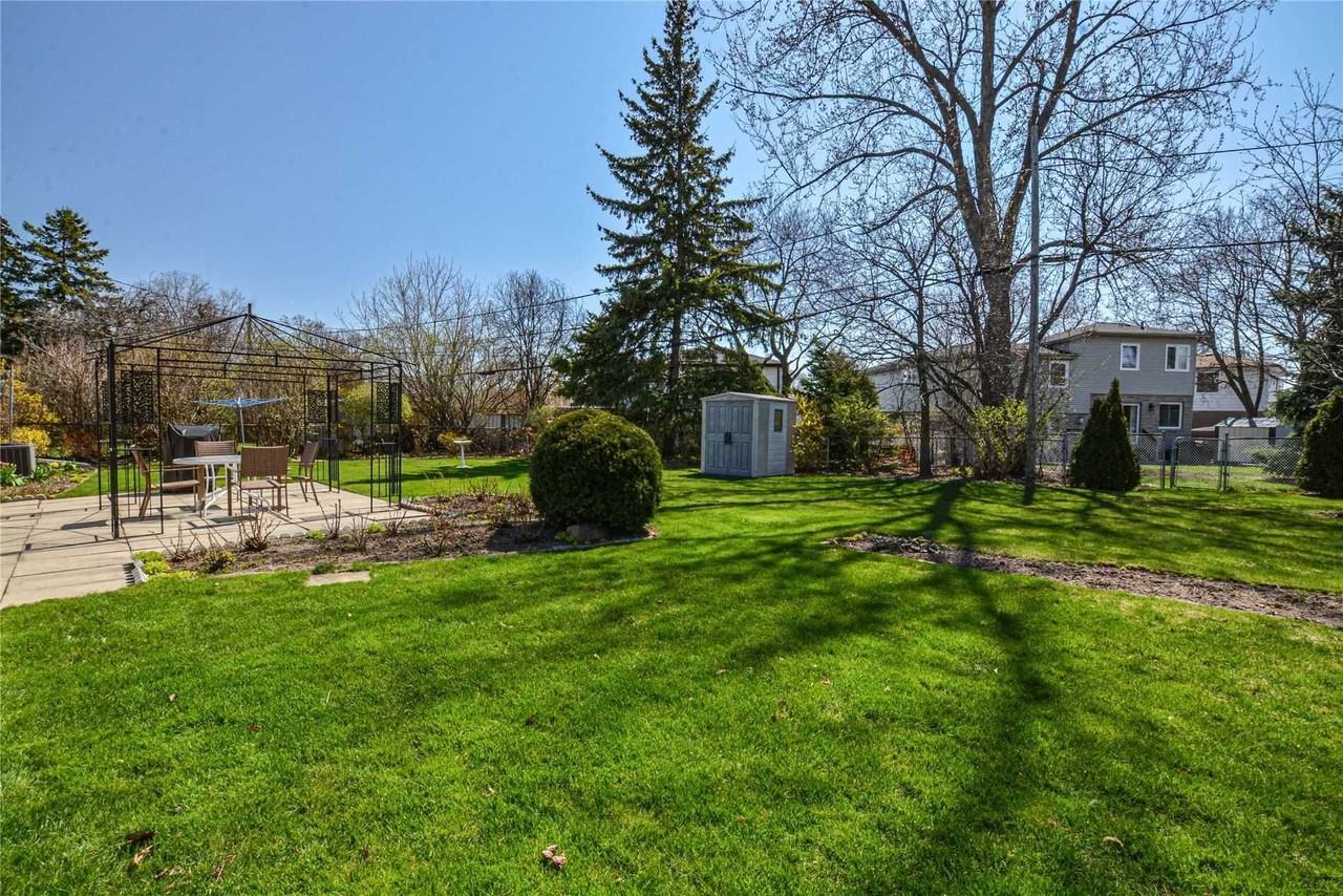 15 Burnham Cres Uppr - Photo 6 of 9