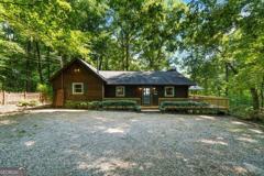 180 Waterfront Dr - Photo 1 of 1