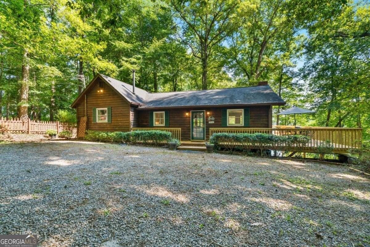 180 Waterfront Dr - Photo 2 of 49