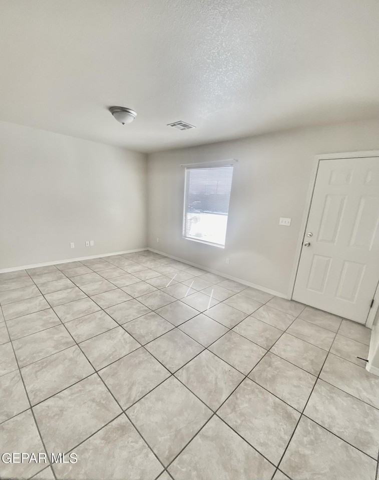 9389 San Lorenzo Ave Unit A #A - Photo 2 of 17