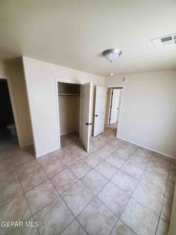 9389 San Lorenzo Ave Unit A #A - Photo 6 of 17