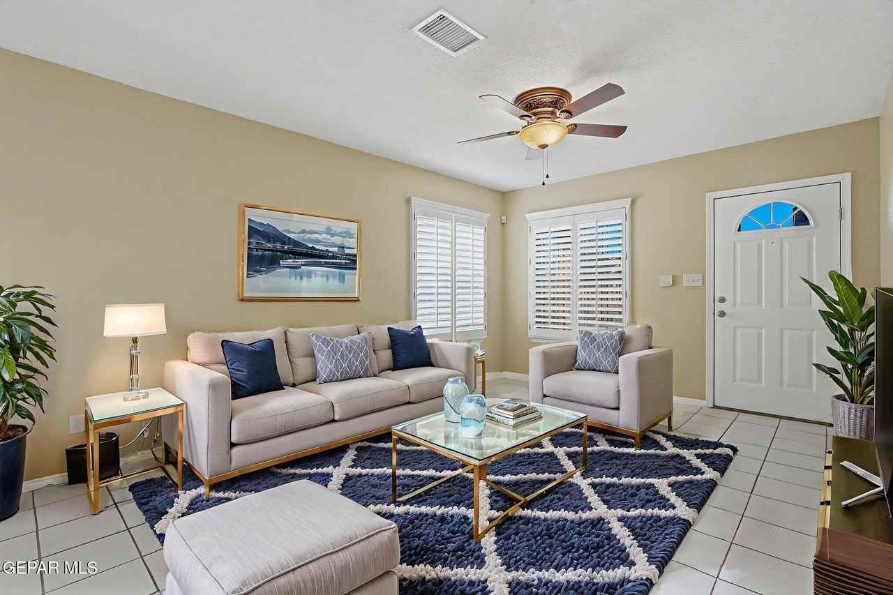 12528 Martin Bauman Dr - Photo 2 of 46