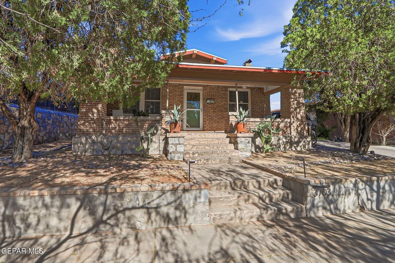 3703 Cambridge Ave - Photo 2 of 34