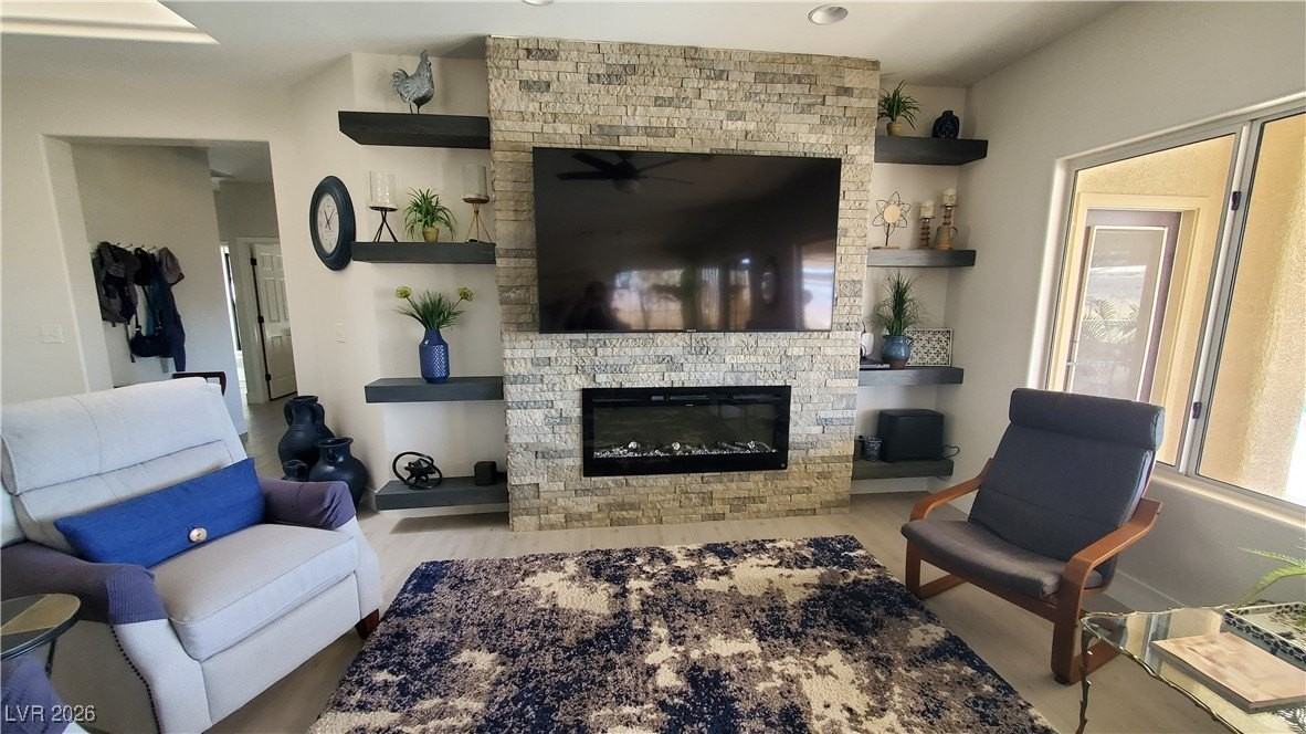 2106 Dipinto Ave - Photo 6 of 46