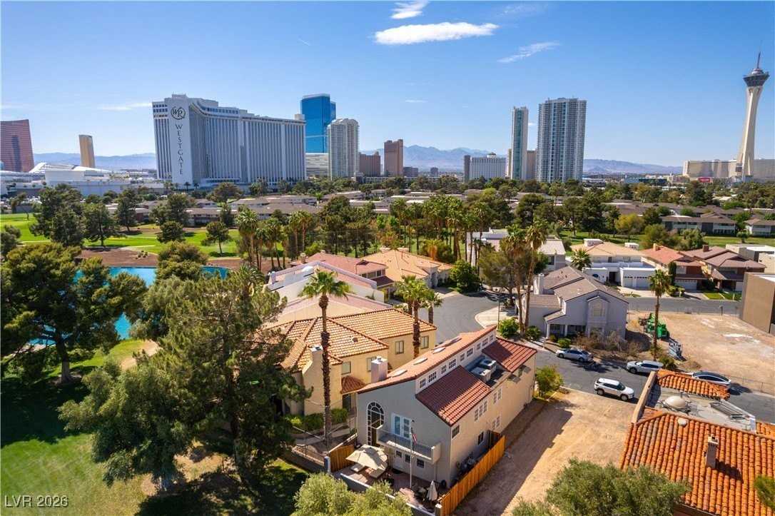 2845 Queens Courtyard Dr - Photo 3 of 50