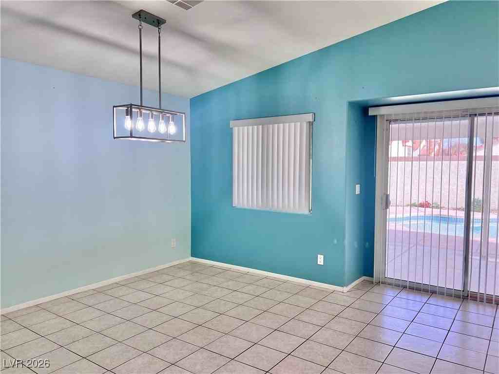 4624 Reliant St - Photo 7 of 17