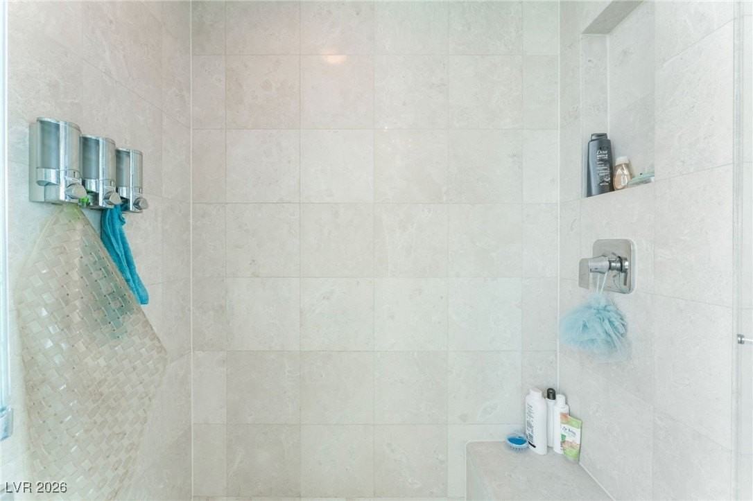 322 Karen Ave #2201 - Photo 4 of 47