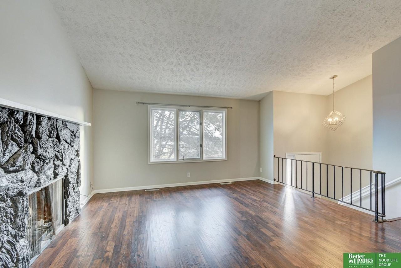 13527 Washington Cir - Photo 3 of 27