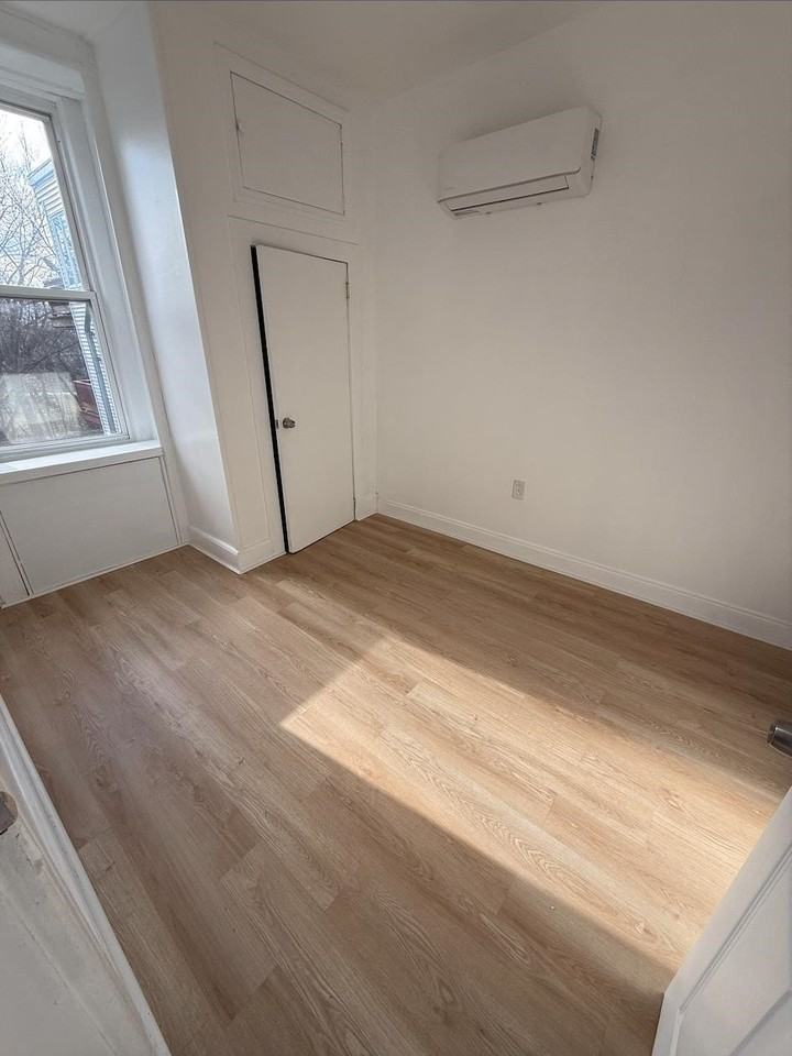 1137 50th St #2 - Photo 6 of 7