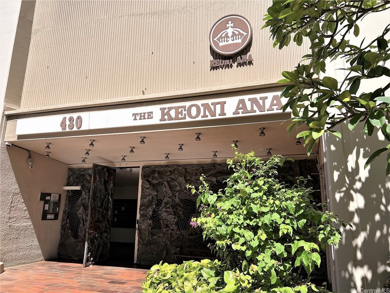 430 Keoniana St Apt 1005 #1005 - Photo 2 of 20