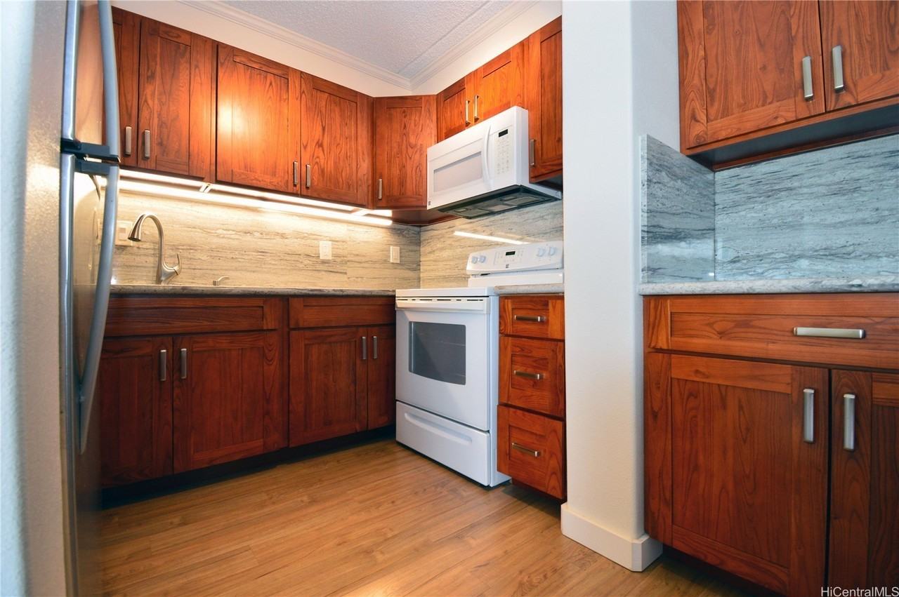 430 Keoniana St Apt 1005 #1005 - Photo 6 of 20