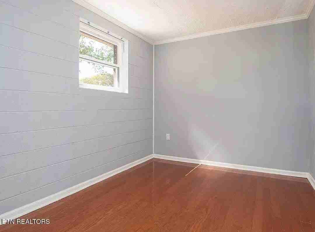 128 Farlow Dr - Photo 7 of 16