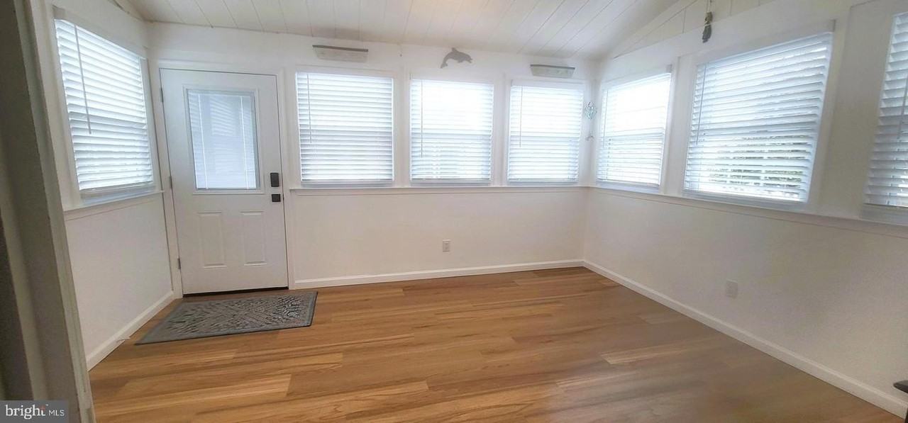 38518 S Hampton Dr - Photo 7 of 16