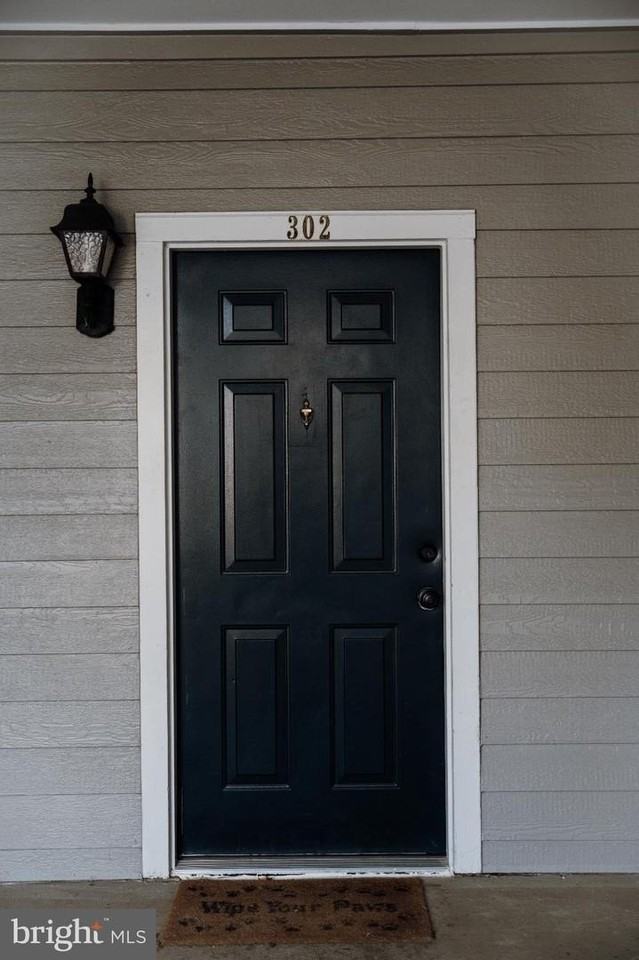 4408 Helmsford Ln - Photo 2 of 22